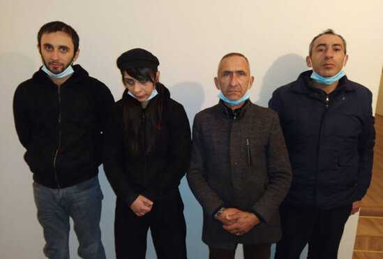 Polisdən ƏMƏLİYYAT: Narkotik satan ata və qızı tutuldu