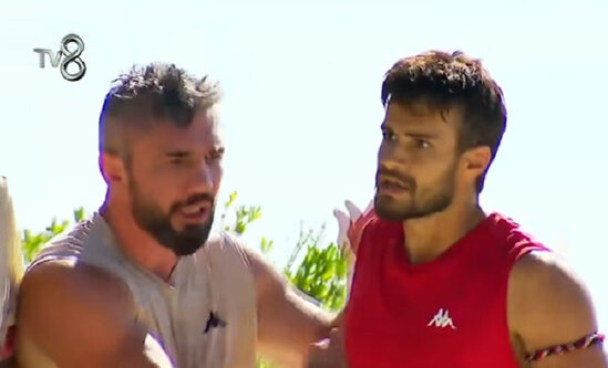 Pərviz "Survivor All Star"da dalaşanları ayırdı: "Yetər, ayə yetər" - VİDEO