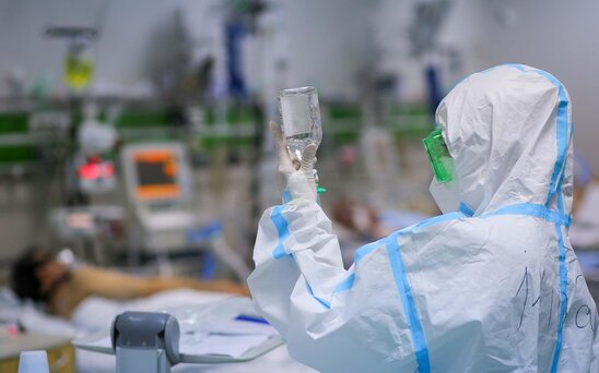 "Omikron"a yoluxan ambulator xəstələrin sayı artdıqca səhiyyə yükü artır - RƏSMİ