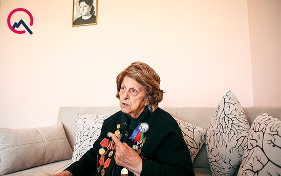 "Oğlanlarımdan birinin hələ 40-ı çıxmayıb..."