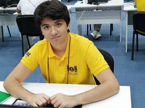 "Mənə ildə 80 min dollar təqaüd ayrılır" - Azərbaycanlı gənc