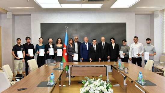 Robert Eyyubova vəzifə verildi - FOTO