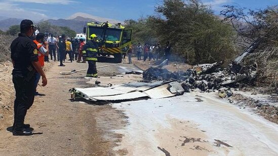 Peruda turistləri daşıyan təyyarə qəzaya uğrayıb: Ölənlər var - FOTO
