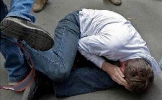 "Azərsu" əməkdaşı iş başında DÖYÜLDÜ