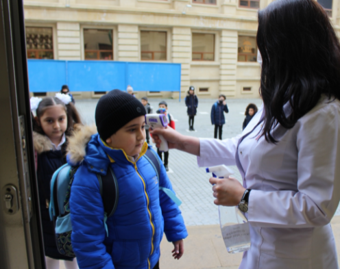 Koronavirusa görə bağlanan daha iki məktəb əyani tədrisə qayıdıb