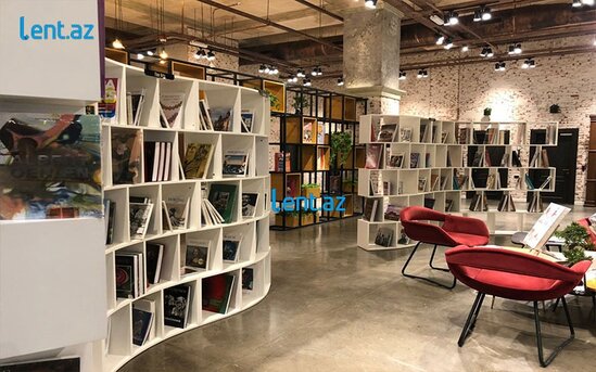 Oxucusunu itirən Bakı kitabxanaları - REPORTAJ