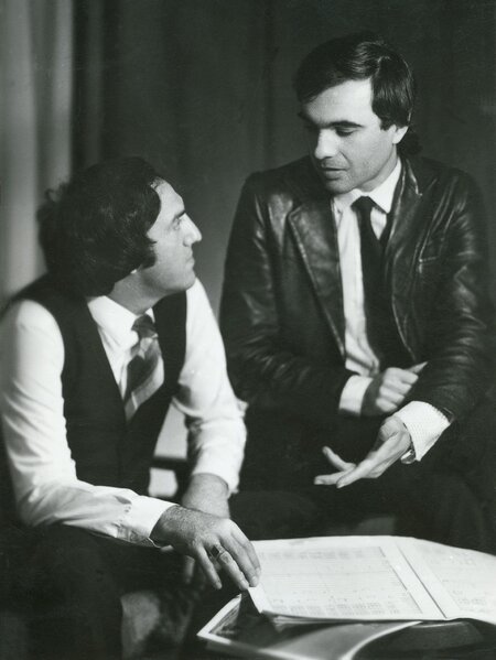 Dəli olmaqdan qorxdu, üzünə "ölüm hökmü" oxundu, məşhur diktorla şayiəsi yayıldı - Ona niyə fəxri ad vermədilər?