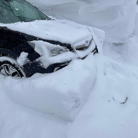 Güclü qar Yaponiyada həyatı iflic edib - FOTO