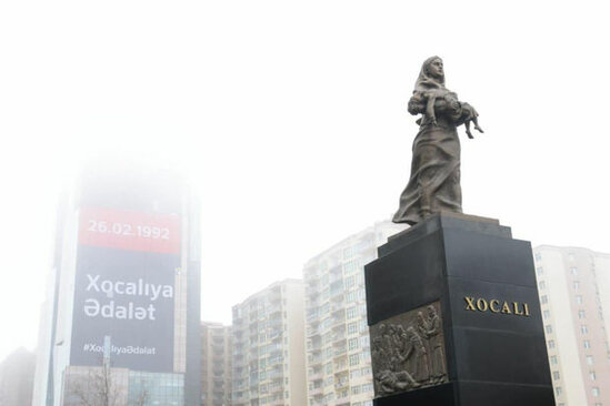 Prezident və xanımı Xocalı soyqırımı ilə bağlı yürüşdə iştirak ediblər - YENİLƏNİB