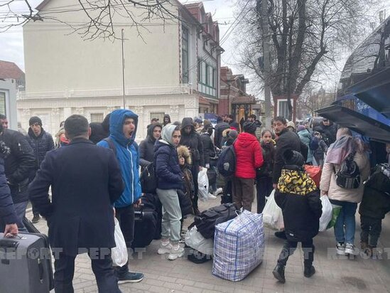 Ukraynadan Moldovaya keçən azərbaycanlıların növbəti qrupu Vətənə yola düşüb - FOTO