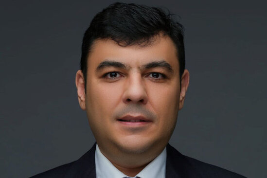 Yeni təyin olunan rəis 23 yaşında bank rəhbəri olub - DOSYE