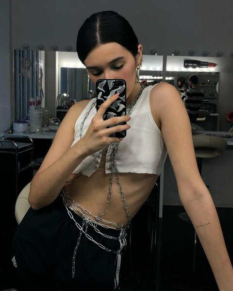 Qız müharibədə fenomen oldu - FOTO