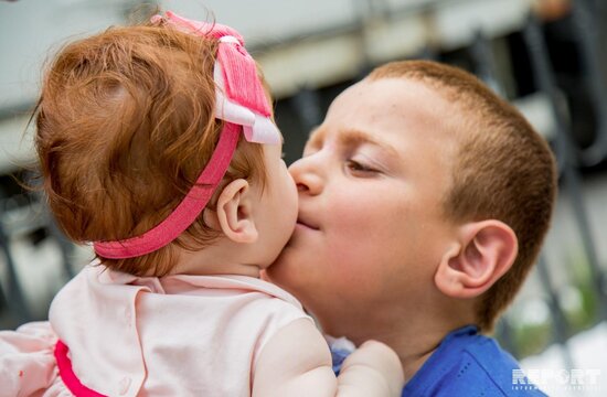 Körpəsi ilə azadlığa çıxan qadın: "Bir də bura gəlmərəm..." - HƏYAT HEKAYƏTİ