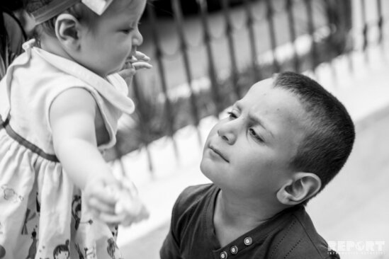 Körpəsi ilə azadlığa çıxan qadın: "Bir də bura gəlmərəm..." - HƏYAT HEKAYƏTİ