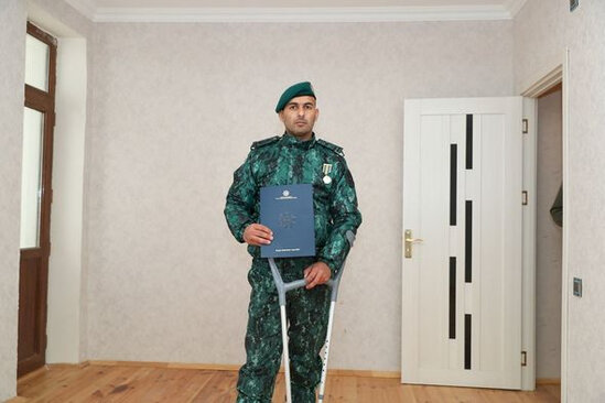 Şəhid ailələri və müharibə əlillərinə daha 100 mənzil verilib - FOTO