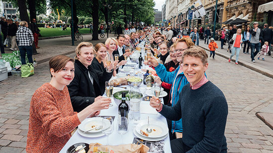 Dünyanın ən xoşbəxt ölkəsi açıqlandı - SİYAHI