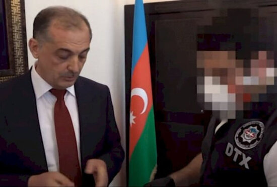 Təhsil şöbəsinin müdiri: "İcra hakimi məndən üç min manat rüşvət aldı"