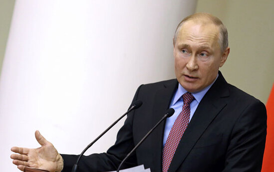 "Putin ona yalan danışıldığını bilir" - Klark