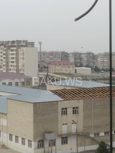 Güclü külək daha bir məktəbə ziyan vurdu - FOTO