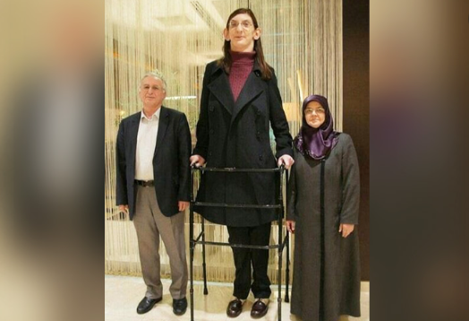 Dünyanın ən uzun qadınından 3 yeni rekord - FOTO