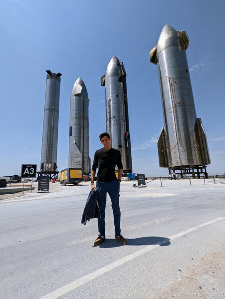 Elon Mask azərbaycanlı gənci işə götürüb