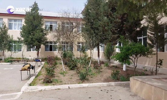 Azərbaycanda məktəbdə şagird digərini bıçaqladı - VİDEO