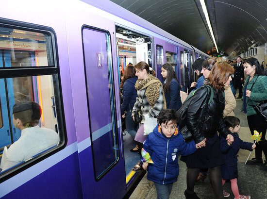 Bu səhər Bakı metrosunda nə baş verib? - AÇIQLAMA - YENİLƏNİB