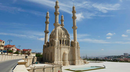 Azərbaycanda din xadimlərinə göstərilən maddi dəstək ARTIRILDI