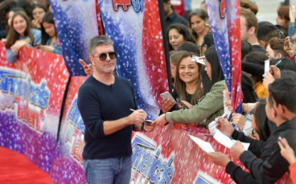 20 milyonluq sərvətini İTLƏRƏ BAĞIŞLADI