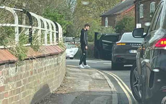 Ulduz futbolçu qəzaya düşdü - Fotolar