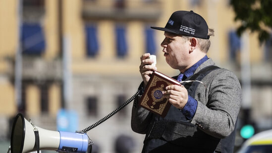 Deputat dünyanı İsveçdə Quranın yandırılmasını pisləməyə çağırıb - VİDEO