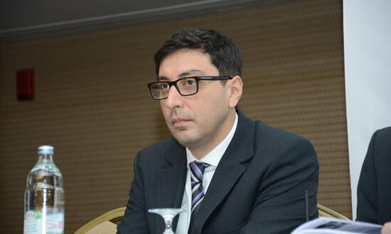 Nazir rəisi işdən çıxartdı - FOTO