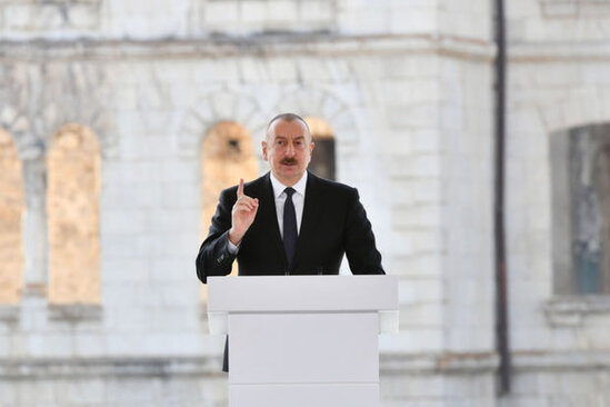 İlham Əliyev: "Biz öz torpağımızdayıq və heç kim heç vaxt bizi tərpədə bilməz"