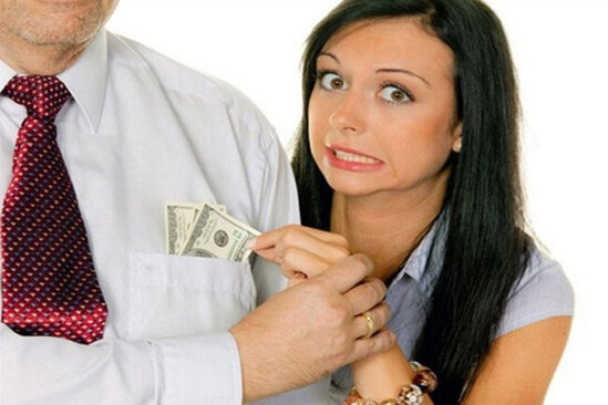 Bakıda qadın illərlə sevgilisini ALDATDI: Yarım milyon pulunu aldı