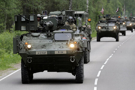 Polşada 18 min hərbçinin iştirakı ilə təlim başladı