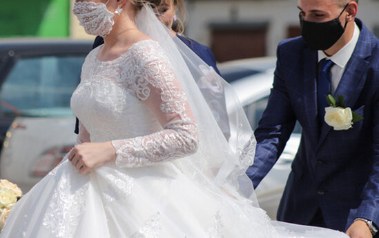 Toylara icazə hələ də portalla verilir?