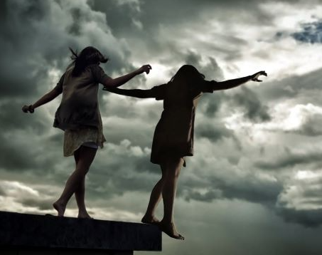 Yeniyetmə intiharlarının pərdəarxası: Valideyn səhlənkarlığı, musiqilər, filmlər yoxsa bullinq? - ARAŞDIRMA