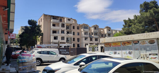 Bakının bu rayonunda binalar sökülür - FOTO