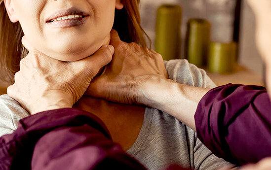 Gənc qadın kirayə yaşadığı evdə öldürüldü