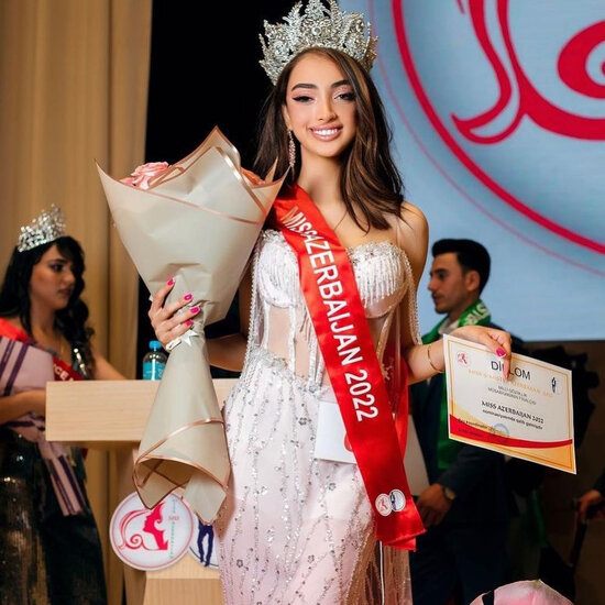 Azərbaycanın ən yaraşıqlı oğlanı və ən gözəl qızı seçildi - FOTO