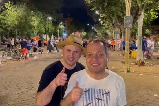 Azərbaycanlı teleaparıcı İspaniyada canlı yayım zamanı çətin vəziyyətlə üzləşdi - VİDEO