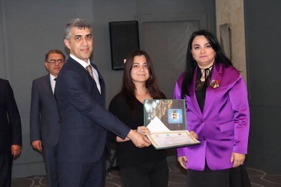 "Ədliyyə orqanlarında və məhkəmələrdə kommunikasiya siyasəti" mövzusunda təlim keçirilib