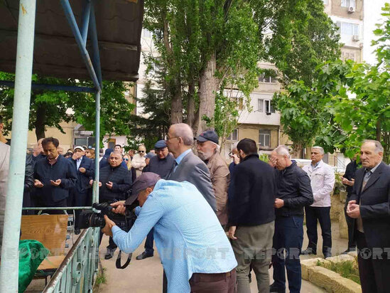 Xalq artisti Vaqif Əsədovla vida mərasimi keçirilir - FOTO