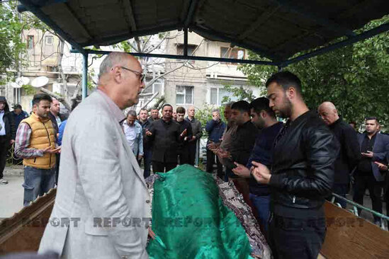 Xalq artisti Vaqif Əsədovla vida mərasimi keçirilir - FOTO