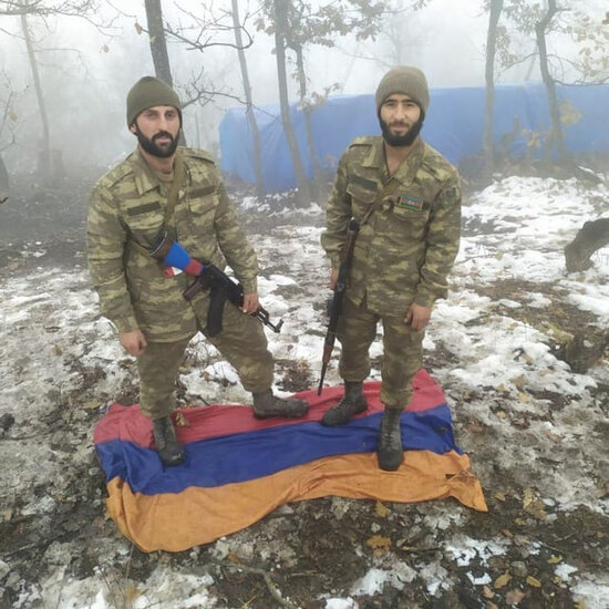 Paşinyana müraciəti ilə məşhurlaşan əsgərin HAQQINA GİRDİLƏR - FOTO/VİDEO