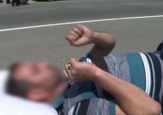 Narkotikin təsiri altında saxlanılan taksi sürücüsü xəstəxanada öldü - FOTO