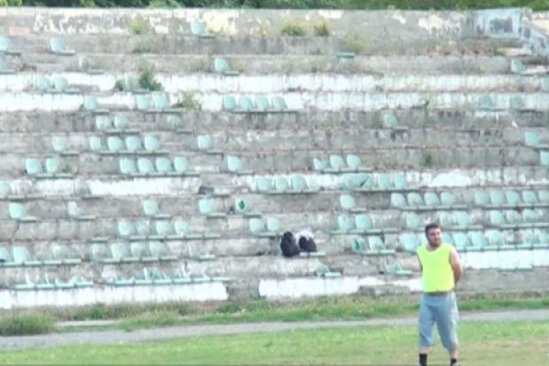 Azərbaycanın bərbad vəziyyətdə olan STADİONLARI - VİDEO