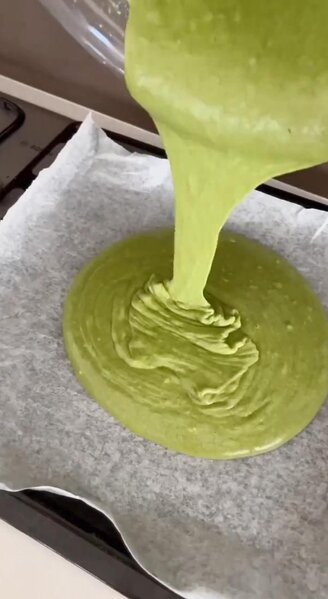 Türk paxlavası alarkən diqqətli olun! - Görün fıstığı nə ilə əvəz edirlər... / FOTOLAR