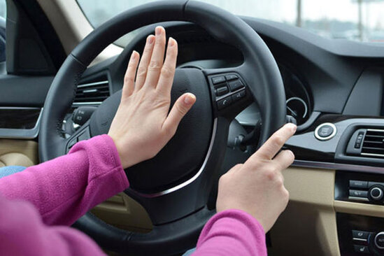 Naxçıvanda qadın sürücü yolu keçən piyadanı vurub öldürdü