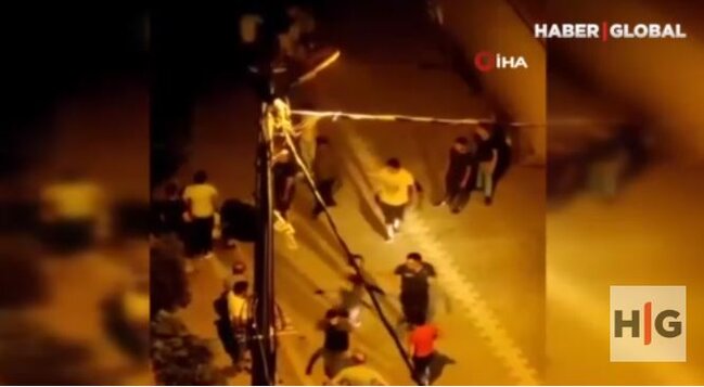 Qadını döyən ərini qonşuları döydü - VİDEO